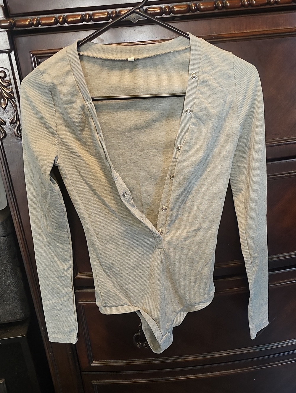 Fashion Nova Light Gray Long-Sleeve Snap-Front Bodysuit